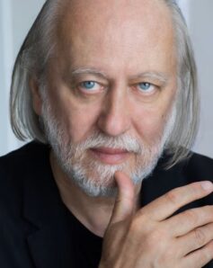 Ласло Краснагоркаї