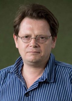 Едвард Кері