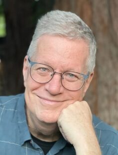 Роберт Маккун